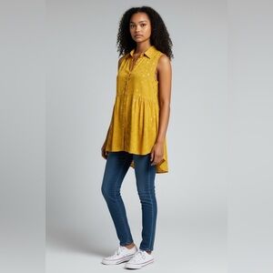 Solitaire Mustard Yellow Sleeveless Tunic Top Gold Dot Size S NWT